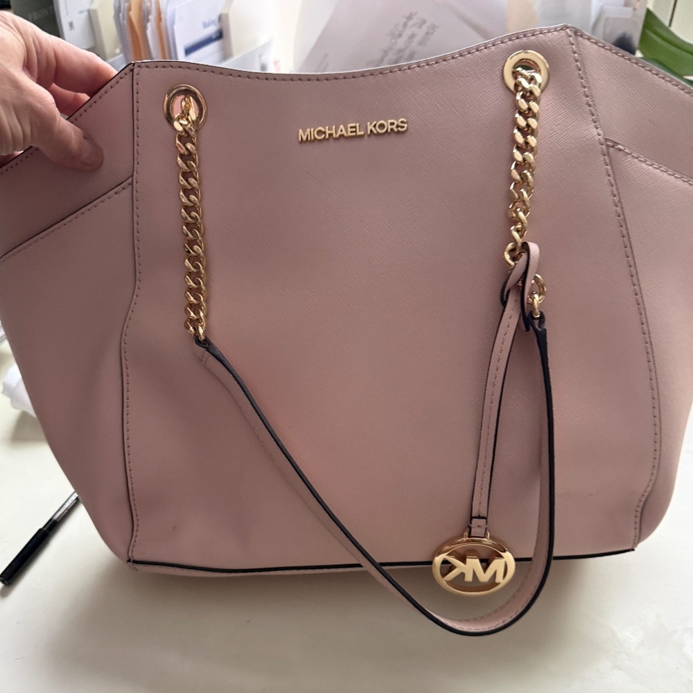 Michael Kors Pink Leather Purse / Tote  Excellent condition